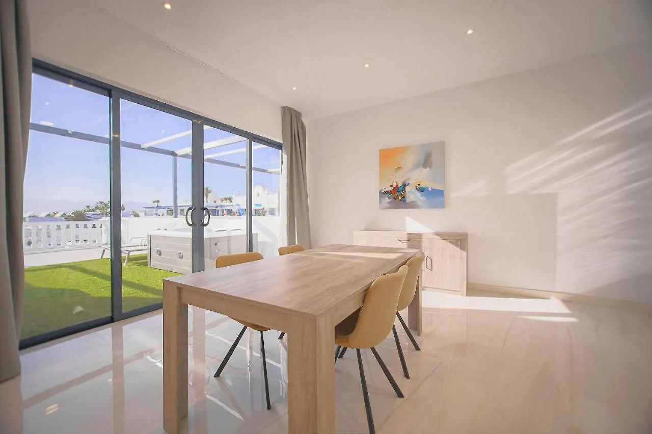 Atlantico Plaza Suite 6A - 2 Beds - 2 Baths Puerto del Carmen